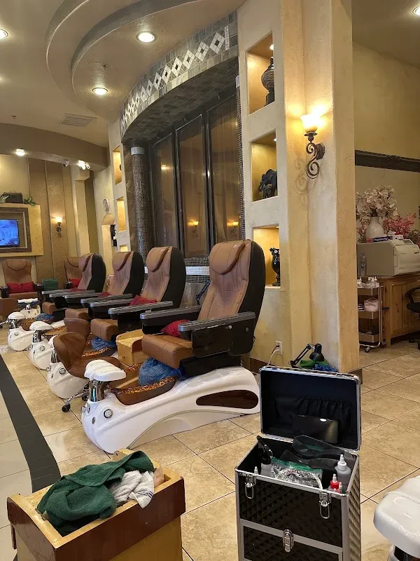 Oscar Nails Day Spa — Nail salon in Carrollton
